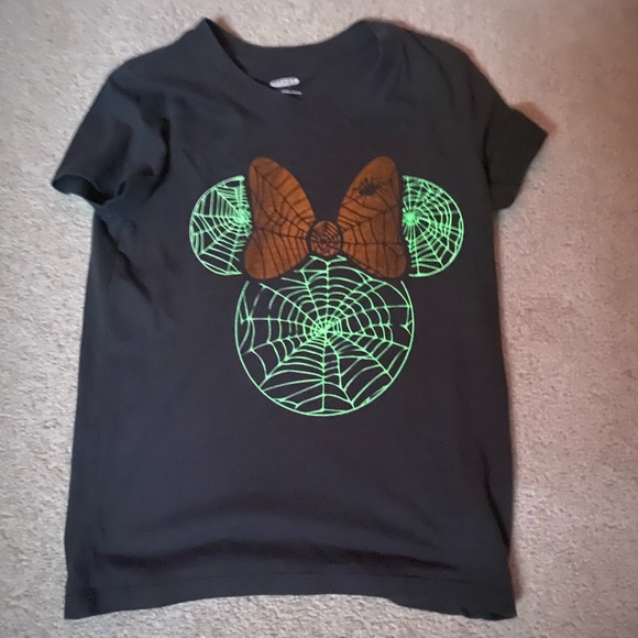3/$19 or 4/$25 Halloween Glow In The Dark Minnie Mouse Disney Shirt Sz Small 6/7 - Picture 14 of 16